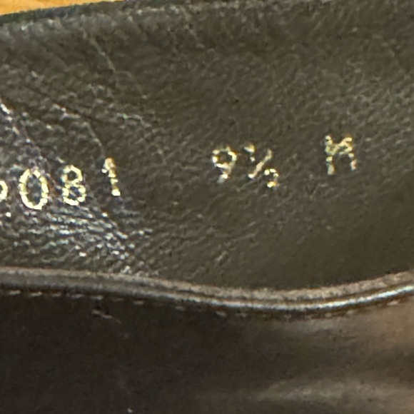 STUART WEITZMAN DARK BROWN ANKLE BOOTS 9.5 9 1/2 Square Pointed Toe Shoes Fall - Picture 9 of 10